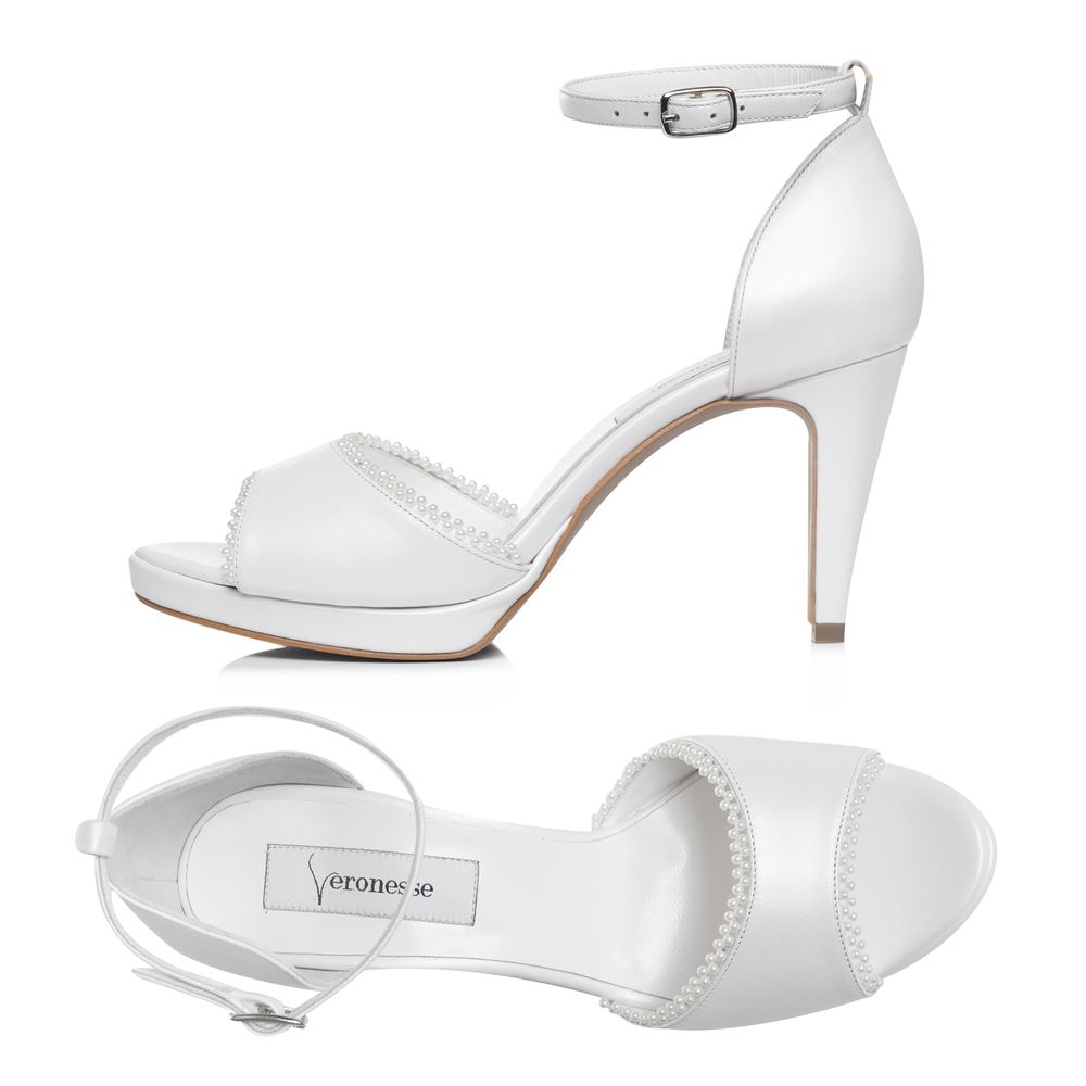 Sandale Magnolia – piele naturală albă, cu perle, lucrate manual