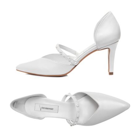 Pantofi albi din piele naturală, vedere de sus, cu vârf ascuțit